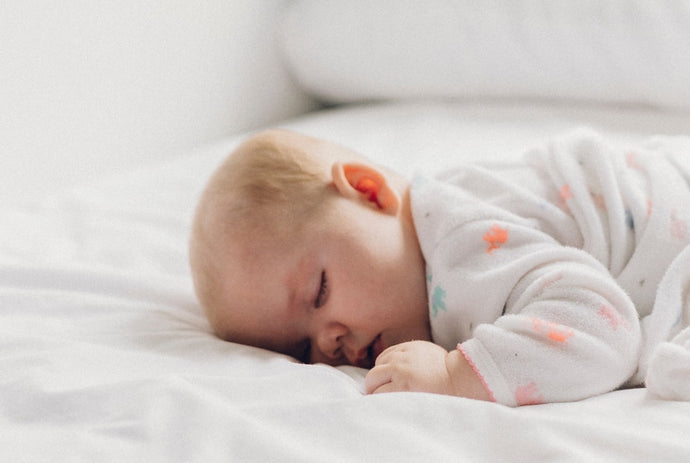 4 søvnproblemer med baby – 4 løsninger